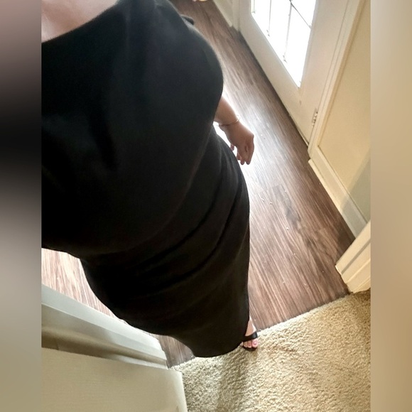 Black Faux Suede Off-the-Shoulder Ruched Midi Cocktail Dress Size L - Picture 3 of 11